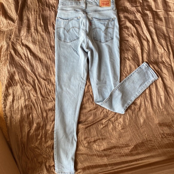 Levi Strauss & Co. 721 High Rise Skinny - Picture 2 of 4